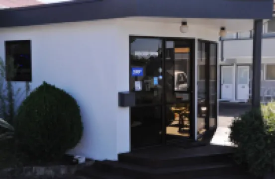 Braemar Motor Inn Hotels in 