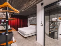 Quip Bed & Breakfast Hotels in der Nähe von Einkaufszentrum Robinson Ocean Phuket