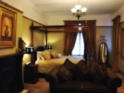 布裡布里河濱假日旅館 馬魯奇多酒店