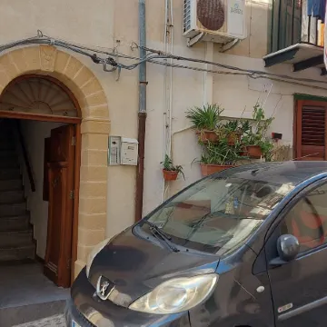 Vanni House 68