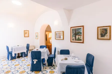 Hotel Toro Отели рядом с достопримечательностью «Равелло»