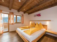 Apartment in Kaprun with Ski-in Ski-Out Access - Bungalows
