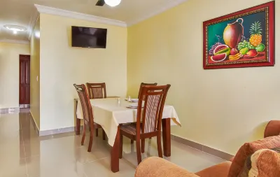 Corales del Sur 的家庭兩臥室公寓 住宿飯店