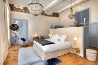 โรงแรมริเชอร์ เดอ แบลวัล โรงแรมใน