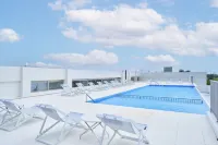 Watermark Hotel Okinawa Miyakojima - Beach