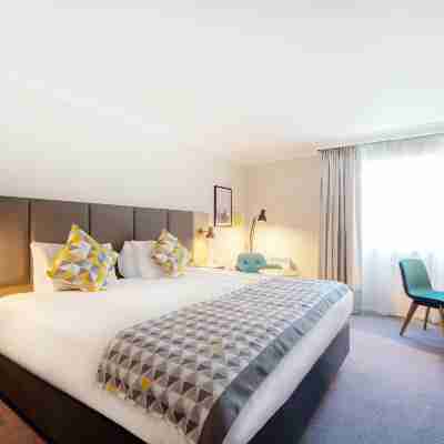 Holiday Inn 讀南M4，JCT.11 Rooms