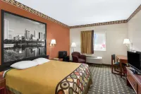 Super 8 by Wyndham Athens Hotels in Athens