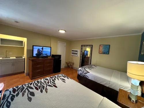 Royal Inn Hotels in Kenedy