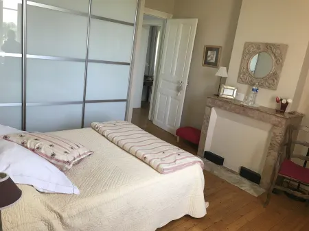 Ancienne Ecole du Chapuy Отели в г. Шатийон-Сюр-Шаларон