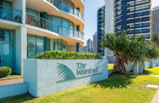 The Waterford on Main Beach