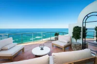 The Waterford on Main Beach Hotels in Main Beach