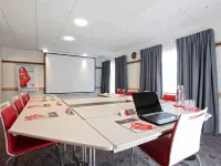 Ibis Manosque Cadarache Hotels in Sainte-Tulle