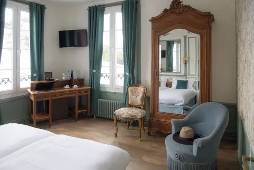 Hotel de Charme la Bonne Adresse - Logis de France Hotels in Sainte-Adresse