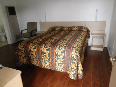 San Marcos Motel Hotels near Village Park