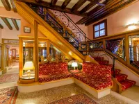 Messner Palace Venice Hotels near A Plus A Gallery