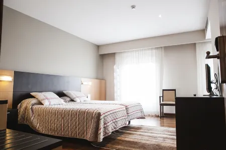 Hotel Ríos Отели в г. Рибера дель Альто Эбро