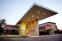 I Hotel and Illinois Conference Center - Champaign Các khách sạn gần Ibew Local 601