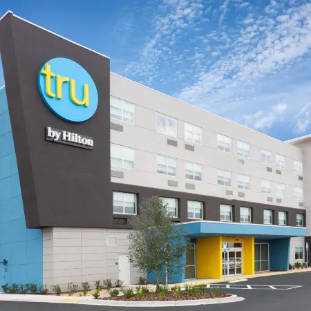 Tru by Hilton Jacksonville St. Johns Town Center