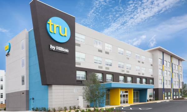Tru by Hilton Jacksonville St. Johns Town Center