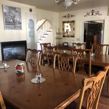 The Abbé House Inn