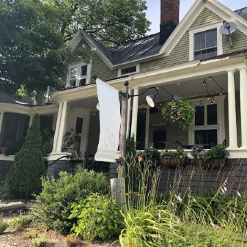 La Maison de Ville - Bed & Bistro