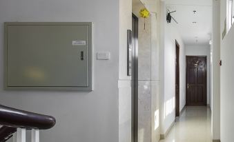 Lucky Star Hotel 266 de Tham