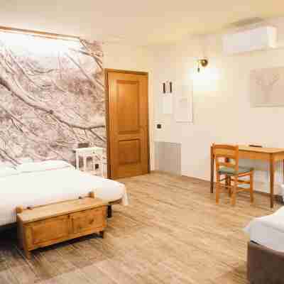 Hotel Rendez Vous Rooms