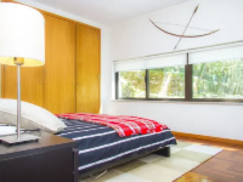 Liiiving in Caminha | Oak Tree Chill House Hotels in Venade