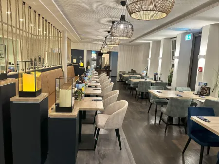 Hotel Schöne Aussicht Отели в г. Вильгельмсхафен