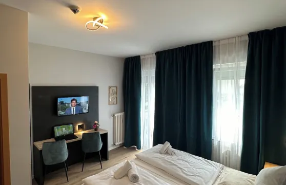 艾梅里希斯達德特酒店