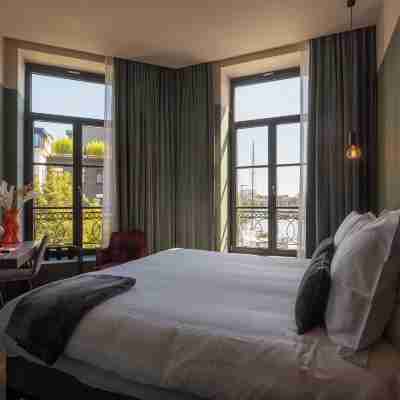 U Eat & Sleep Antwerp Rooms