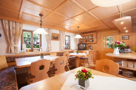 Pension der Steinbock - Das 300 Jahre Alte Bauernhaus - Tirol