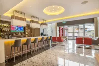Radisson Hotel Guayaquil - 4-Star