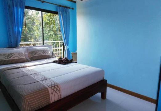 반 물란 주변 편의점