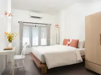 Silan Residence, Koh Phangan - An Authentic Village Experience Hotel dekat Pantai Ban Chalok