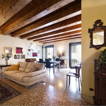PadovaResidence Apartments - Vista Piazza Delle Erbe e Palazzo Della Ragione
