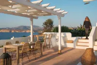 Perla Suites - Delmar Collection