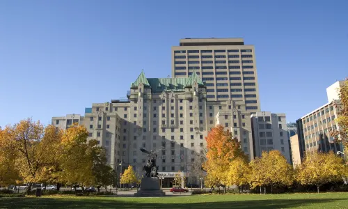 Lord Elgin Hotel