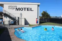 Elmore Lodge Motel - Pools