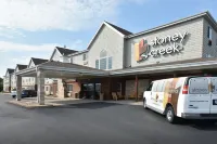 Cedar Creek Hotel Wausau - Rothschild Hotel a Rib Mountain