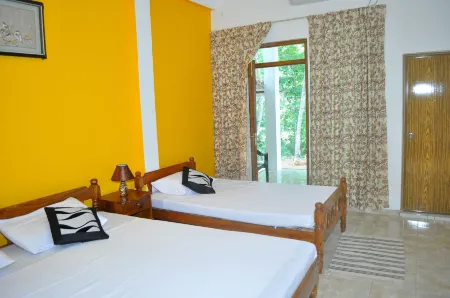 Dil Lanka Safari Resort Отели рядом с достопримечательностью «Bo Tree»