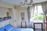 Chambres d'hôtes de Charme la Gabarie Hotels in Bergerac