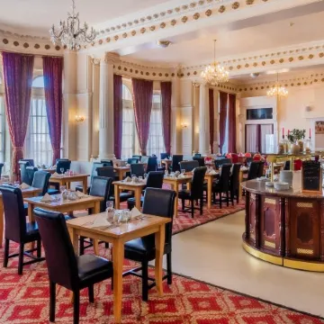 The Grand Burstin Hotel