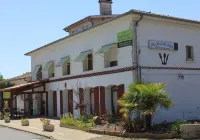 Au Feu de Bois Hotels in Hagetmau