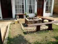 Mount Cottage - Guest houses