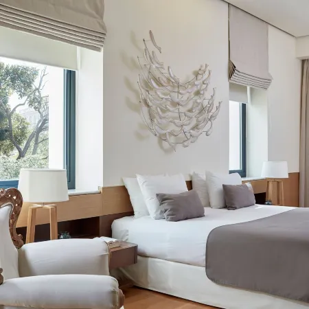 Avra City Boutique Hotel