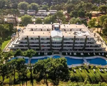 Departamento 3 Ambientes 2 Baños Pinamar Centro Hotels in Pinamar