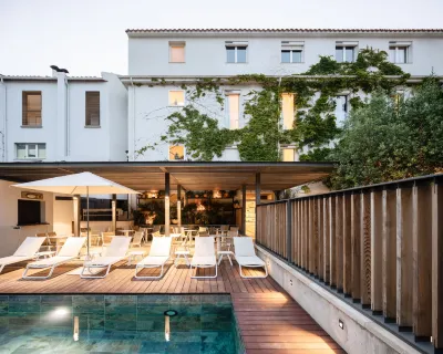 Les Elmes - Hôtel, Spa & Plage Privée Các khách sạn gần Tunnel De La Gare A La Plage
