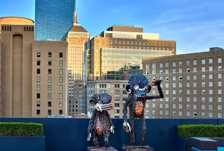 Revere Hotel Boston Common Отели рядом с достопримечательностью «Остров Томпсон»