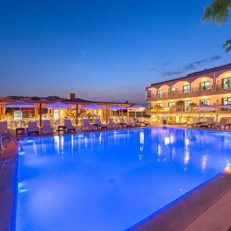 Sunny Days Hotel
